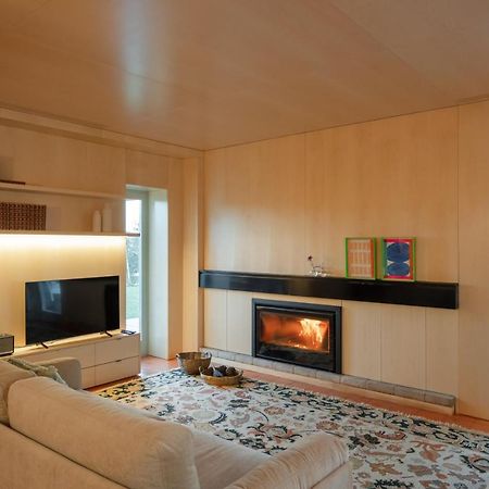 Hotel 70'S Wood House Maía Esterno foto